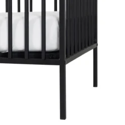 Europe Baby - Ledikant - Liam II - 60x120 - Black 8 Europe Baby - Ledikant - Liam II - 60x120 - Black -Babykamers Verkoopwinkel Liam ledikant zwart detail1 3729