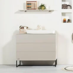 Kidsmill Modular Babykamer- Mat Oatemal | Bed 60 X 120 Cm + Commode -Babykamers Verkoopwinkel Modular oatmeal SFEER v2 1 22c2