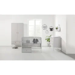 Kidsmill Amy Babykamer Grijs | Bed 60 X 120 Cm + Commode Breed -Babykamers Verkoopwinkel amy sfeer new1 2 9ebb