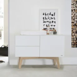 Kidsmill Sixties Commode Wit Mat / Naturel -Babykamers Verkoopwinkel babykamer sixties blank sfeer 2 8 2ecb
