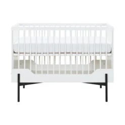 Kidsmill Boutique Babykamer Wit / Zwart | Bed 60 X 120 Cm + Commode 8 Kidsmill Boutique Babykamer Wit / Zwart | Bed 60 X 120 Cm + Commode -Babykamers Verkoopwinkel boutique ledikant wit zwart 1 1 6b07