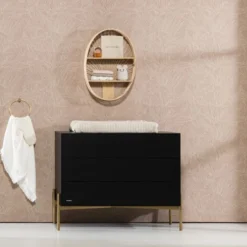 Kidsmill Boutique Commode Zwart / Bras -Babykamers Verkoopwinkel boutique sfeer 2 b2ef
