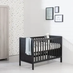 Europe Baby Ralph II Babybed Mat Zwart 60 X 120 Cm -Babykamers Verkoopwinkel europe baby ralph ii babybed mat zwart 60 x 120 cm 1 95cd