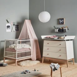 Leander Luna Commode White / Oak -Babykamers Verkoopwinkel leander luna commode white oak sfeer 2620