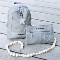 Little Company Bo Perfo Toilettas Lichtgrijs 7 Little Company Bo Perfo Toilettas Lichtgrijs -Babykamers Verkoopwinkel little company bo perfo toilettas lichtgrijs 4 6c90